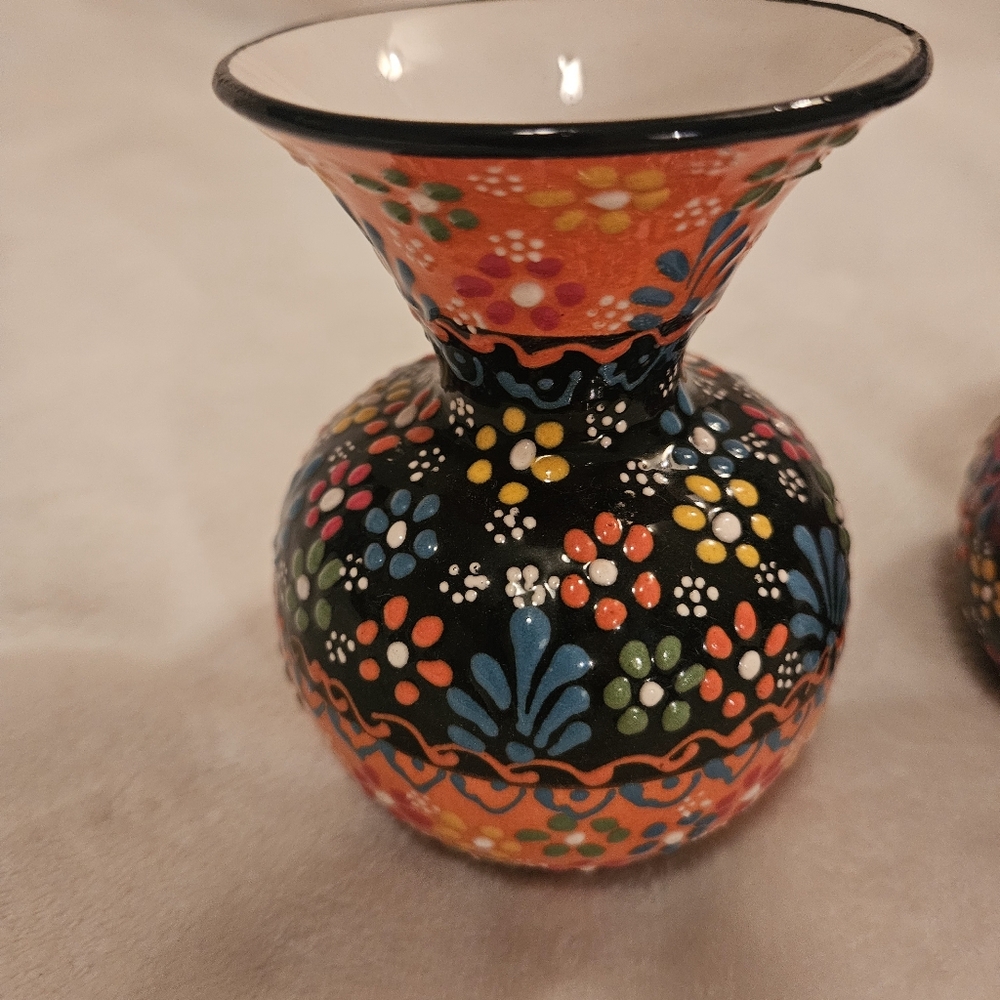 Colorful Hand-made Vases - Picture 3 of 7